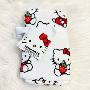 Hello Kitty Hand Towels